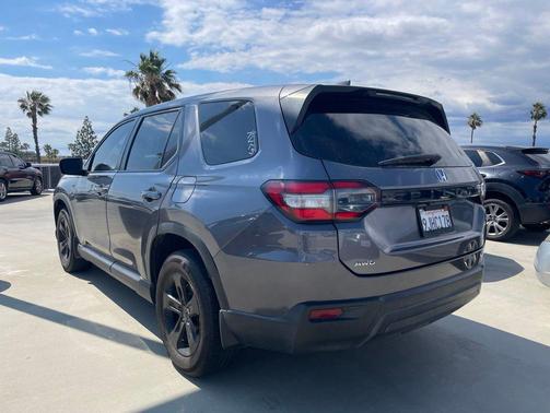 Modern Steel Metallic 2023 Honda Pilot AWD LX