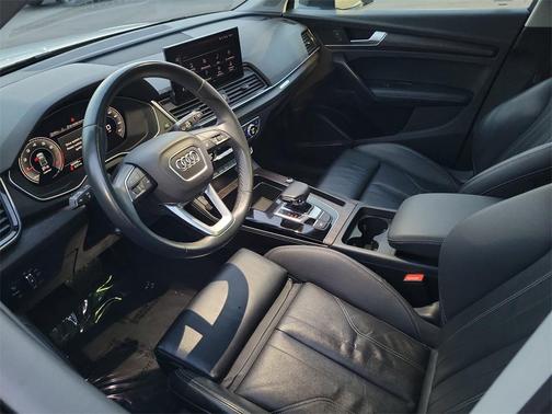 2024 Audi Q5 45 S line Premium Plus