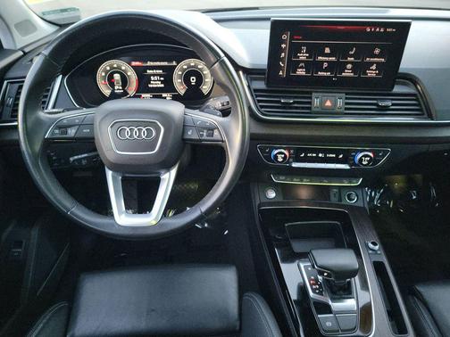 2024 Audi Q5 45 S line Premium Plus