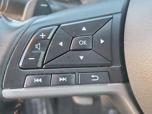 2022 Nissan Altima SR FWD