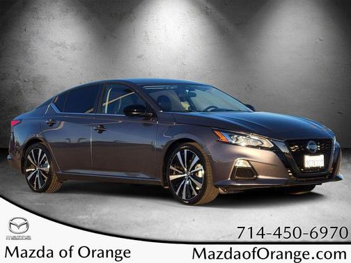 2022 Nissan Altima SR FWD