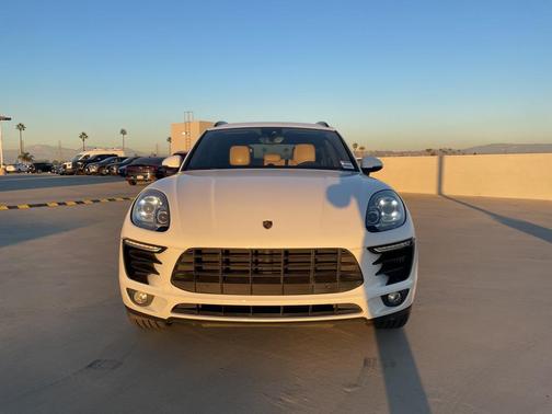 2018 Porsche Macan S