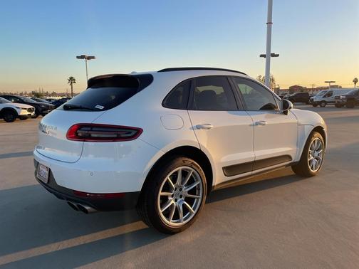 2018 Porsche Macan S