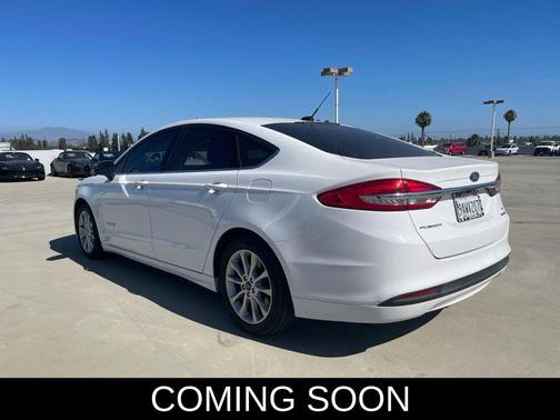 Oxford White 2017 Ford Fusion Hybrid SE