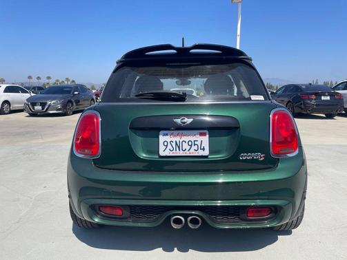 British Racing Green Metallic 2017 MINI Hardtop Base
