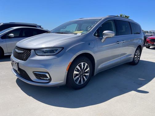 2021 Chrysler Pacifica Hybrid Touring L
