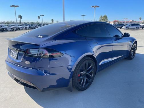 2023 Tesla Model S Plaid