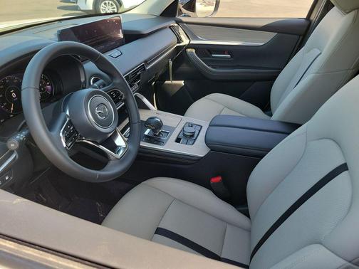 Rhodium White Premium 2026 Mazda CX-70 PHEV SC Plus