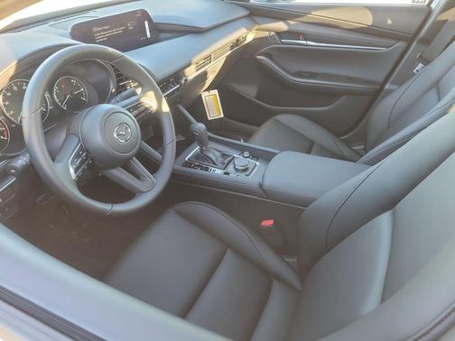 2026 Mazda Mazda3 FWD w/Preferred Package