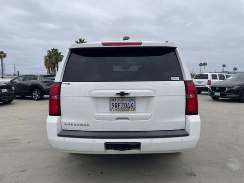 Summit White 2016 Chevrolet Suburban LT