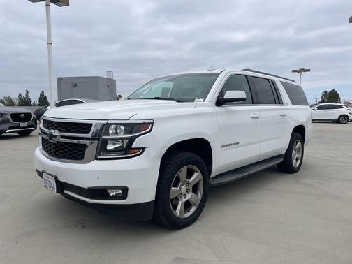 Summit White 2016 Chevrolet Suburban LT
