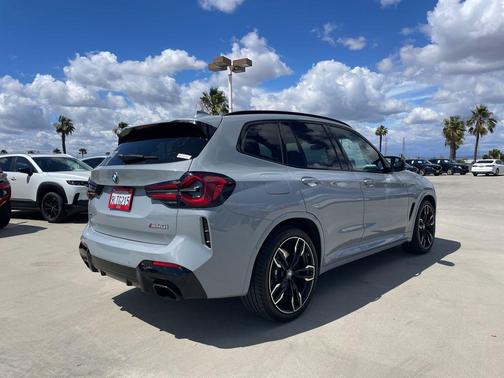 Brooklyn Grey Metallic 2024 BMW X3 M40i