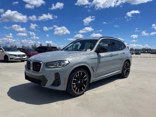 Brooklyn Grey Metallic 2024 BMW X3 M40i