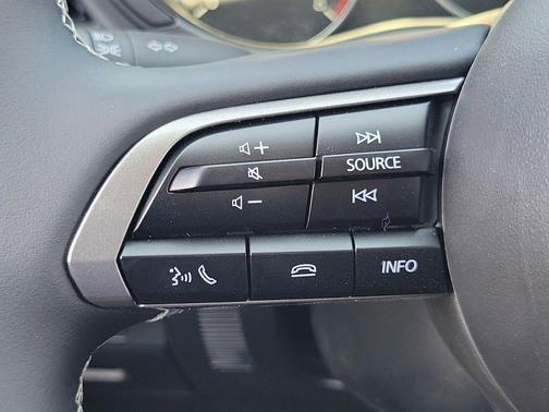 Snowflake White Pearl Mica 2026 Mazda CX-30 2.5 S