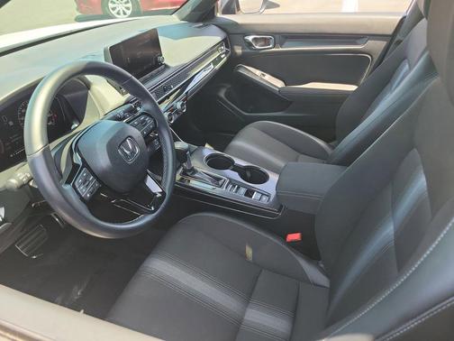 Platinum White Pearl 2024 Honda Civic Sport