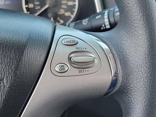 Pearl White 2015 Nissan Murano S