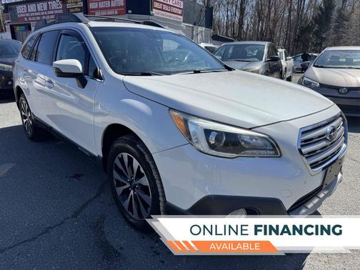 Crystal White Pearl 2017 Subaru Outback 3.6R Limited