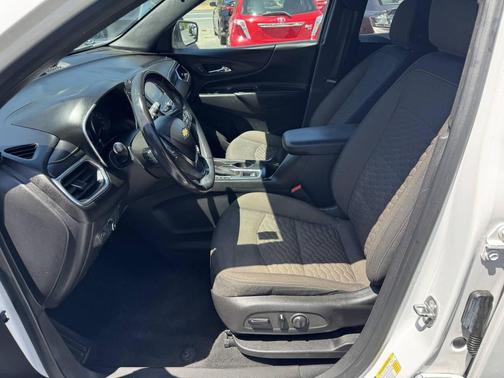 WHITE 2019 Chevrolet Equinox 1LT