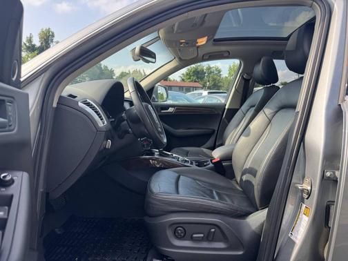 2011 Audi Q5 Premium Plus