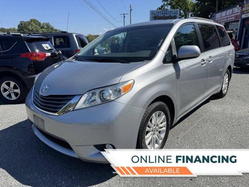 2013 Toyota Sienna XLE