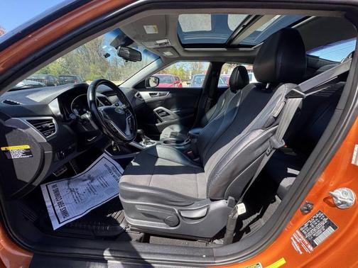 2014 Hyundai Veloster Base