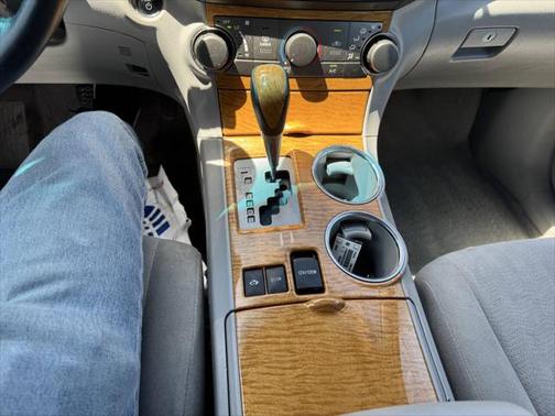 2010 Toyota Highlander Hybrid Base