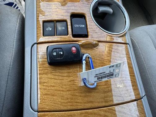 2010 Toyota Highlander Hybrid Base