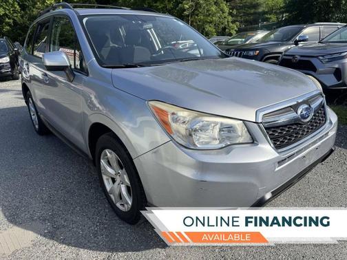 Ice Silver Metallic 2014 Subaru Forester 2.5i Premium