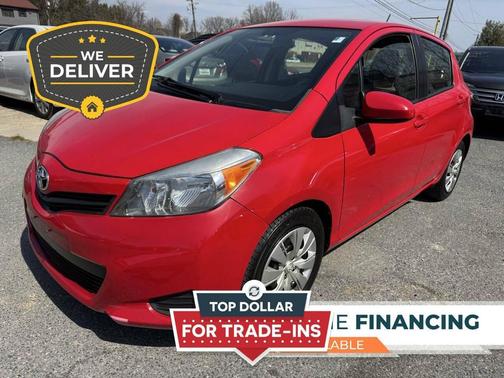 2013 Toyota Yaris LE