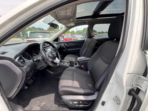 WHITE 2018 Nissan Rogue Hybrid SV