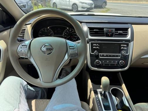 WHITE 2017 Nissan Altima 2.5 S