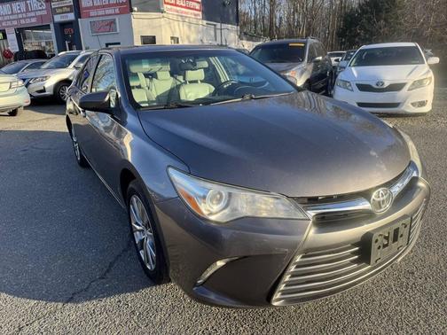 2016 Toyota Camry XLE