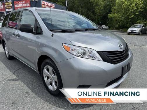 2011 Toyota Sienna LE