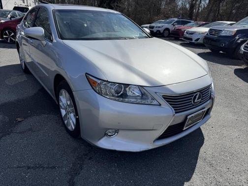 2015 Lexus ES 300h Base