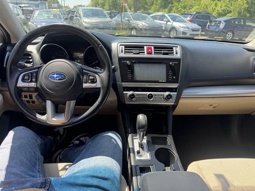 Wilderness Green Metallic 2017 Subaru Outback 2.5i Premium