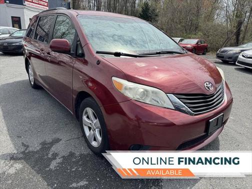 2014 Toyota Sienna LE