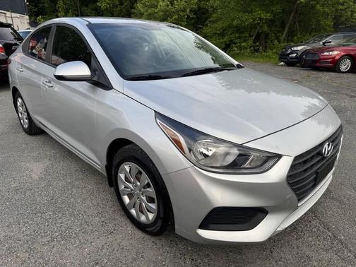 Olympus Silver 2018 Hyundai Accent SE