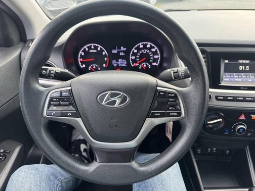Olympus Silver 2018 Hyundai Accent SE