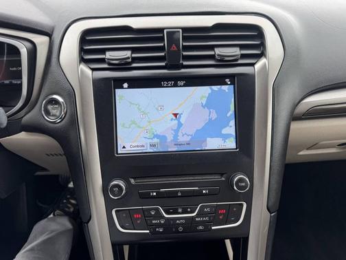 White Platinum Metallic Tri-Coat 2017 Ford Fusion Energi SE Luxury