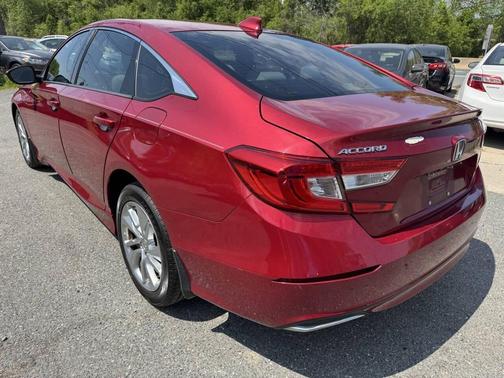 Radiant Red Metallic 2018 Honda Accord LX