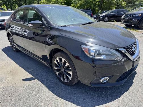 Super Black 2019 Nissan Sentra SR