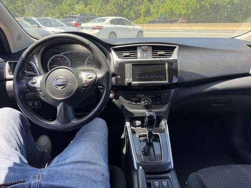 Super Black 2019 Nissan Sentra SR