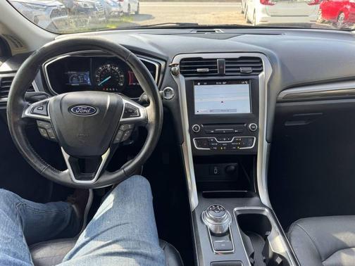 Shadow Black 2017 Ford Fusion Hybrid SE