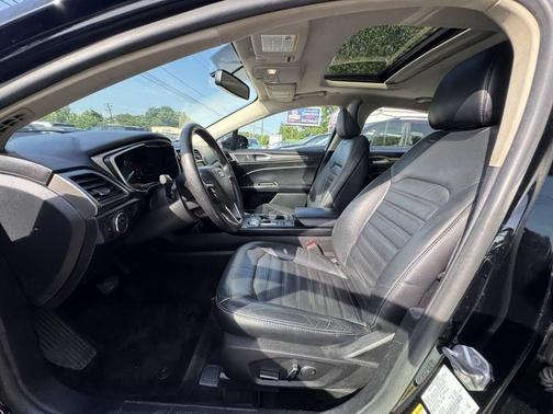 Shadow Black 2017 Ford Fusion Hybrid SE