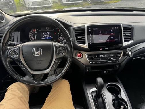Crystal Black Pearl 2018 Honda Pilot EX-L