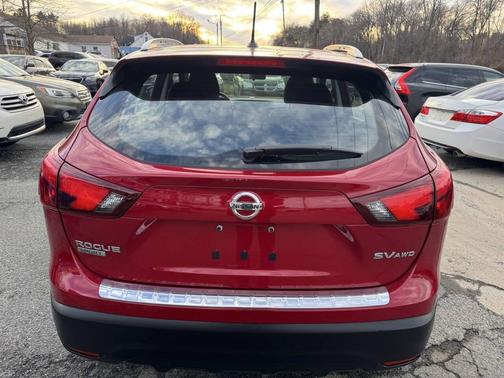 2017 Nissan Rogue Sport SV
