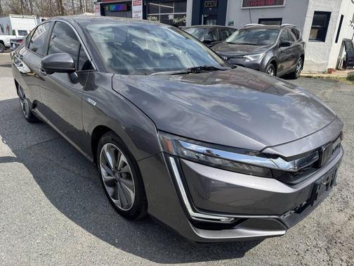 Modern Steel Metallic 2018 Honda Clarity Plug-In Hybrid Touring