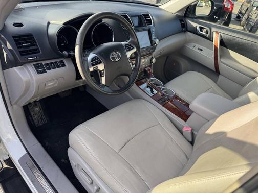 2012 Toyota Highlander Hybrid Limited