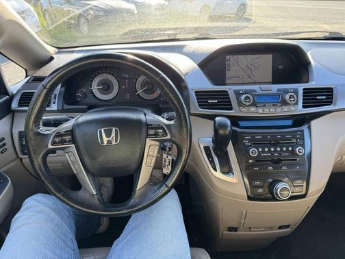 BURGUN 2012 Honda Odyssey Touring