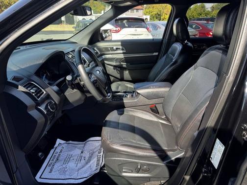 Shadow Black 2018 Ford Explorer Sport